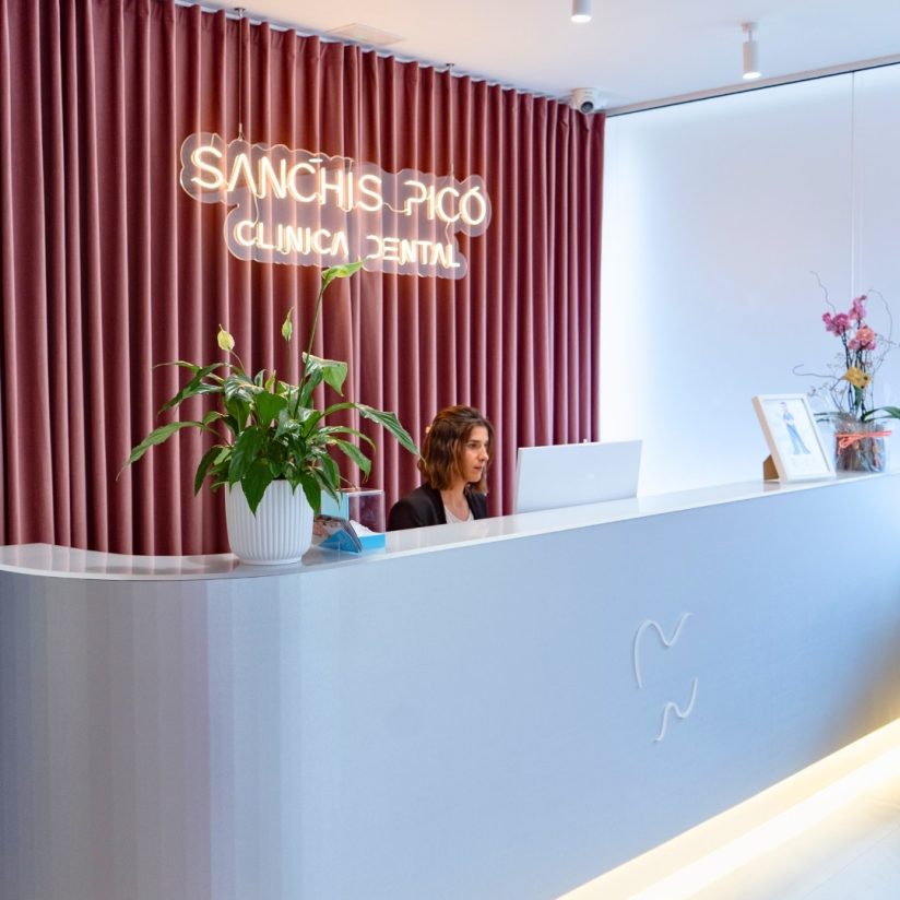 dentista en alcoi con primera consulta gratuita